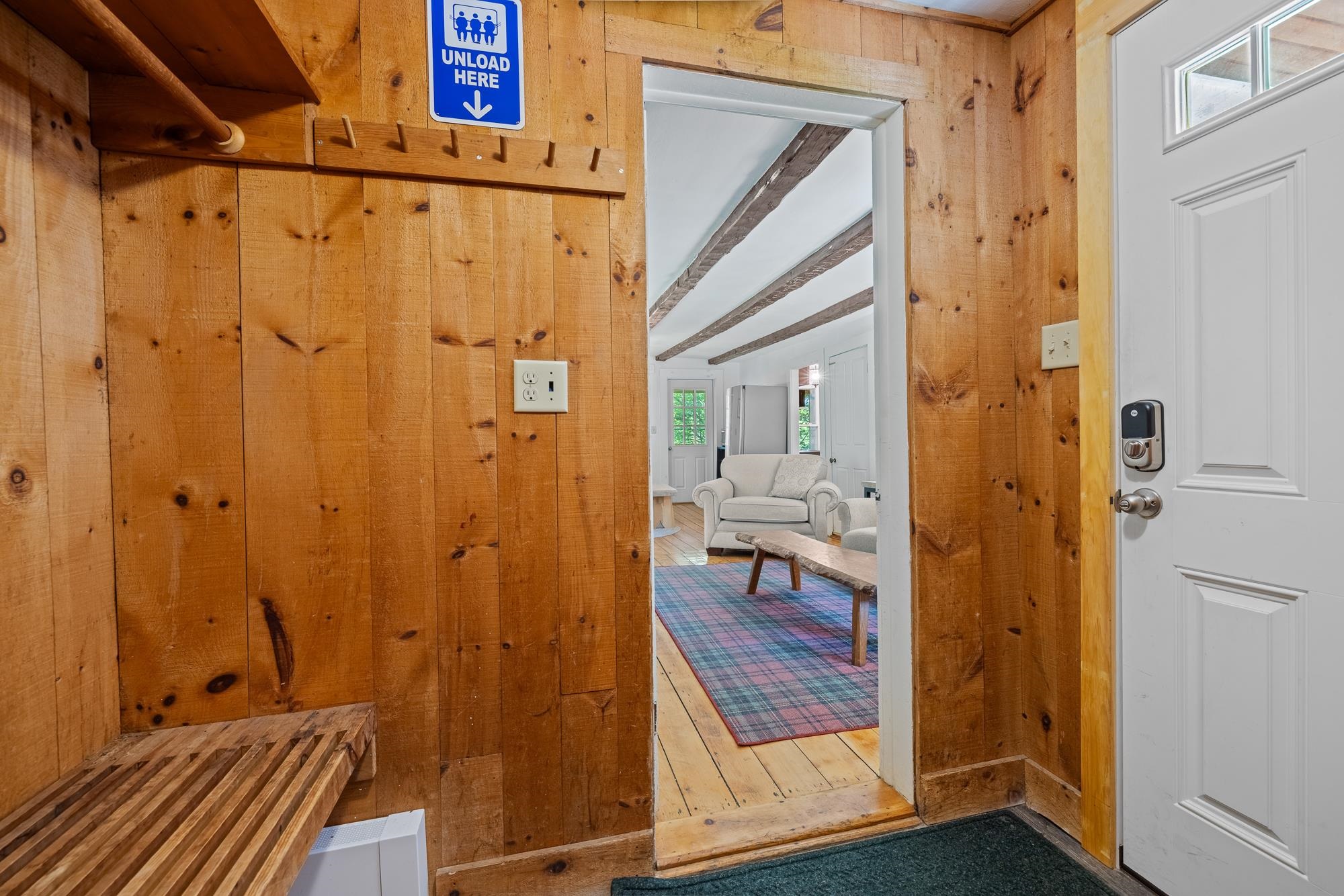 16 Old Farm Road, Unit 4 Winhall, VT 05340 - Photo 5 of 36