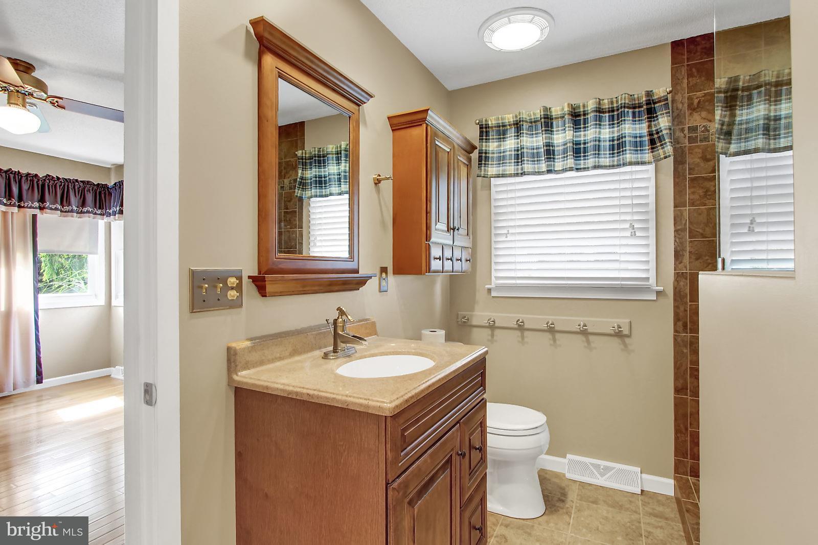 540 Hammond Road York, PA 17406 - Photo 17 of 29 Gallery Image 17