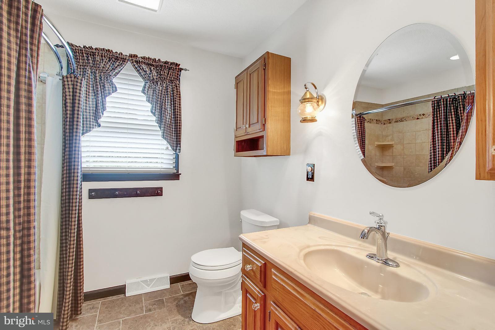540 Hammond Road York, PA 17406 - Photo 21 of 29 Gallery Image 21
