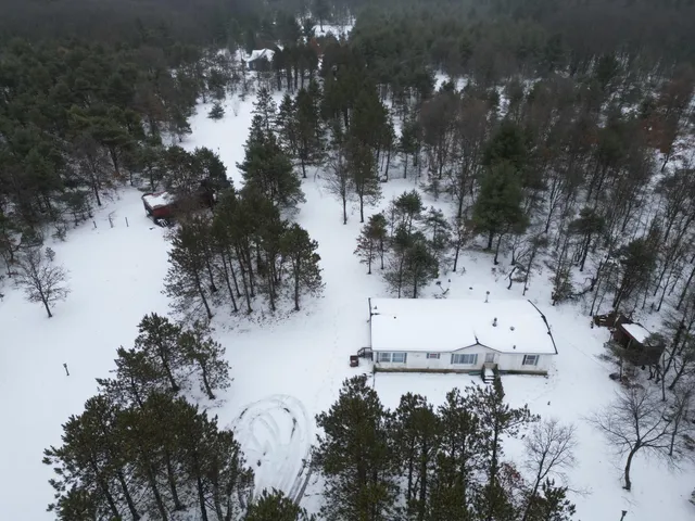 $150,000 | 4901 Brunswick Road, Holton, MI 49425