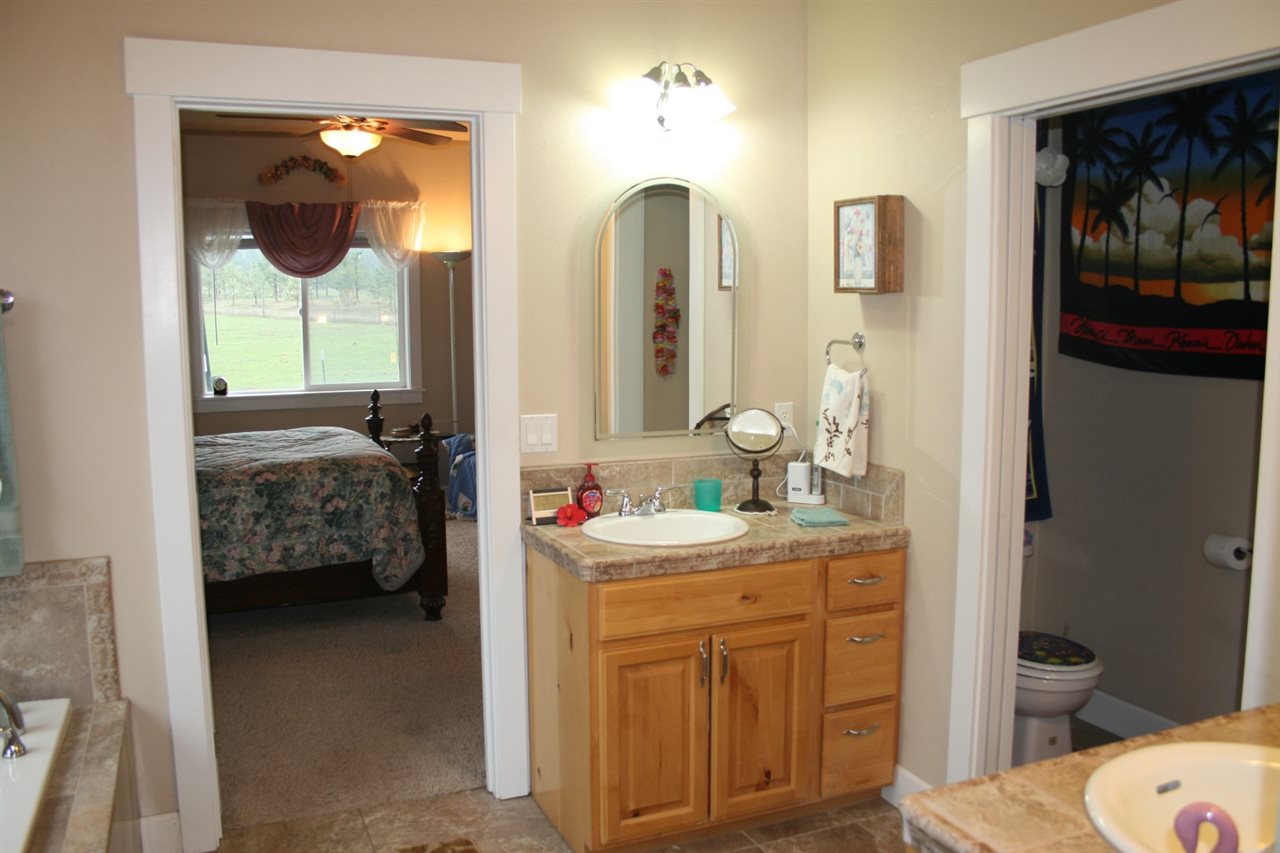 34304 North Madison Road Elk, WA 99009 - Photo 15 of 20