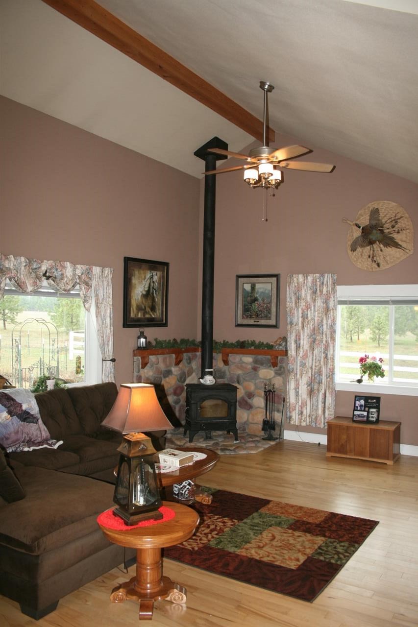 34304 North Madison Road Elk, WA 99009 - Photo 6 of 20