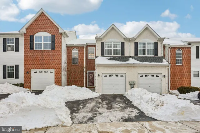 $414,900 | 155 Hampshire Drive, Sellersville, PA 18960