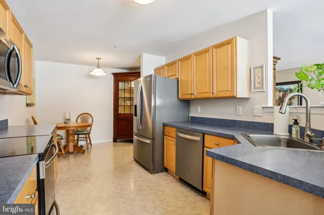 $414,900 | 155 Hampshire Drive, Sellersville, PA 18960