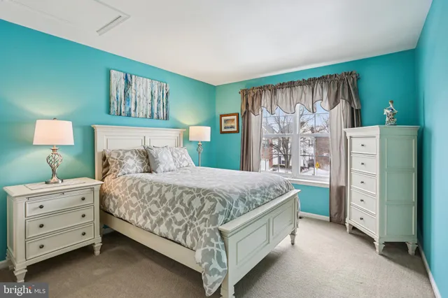 $414,900 | 155 Hampshire Drive, Sellersville, PA 18960