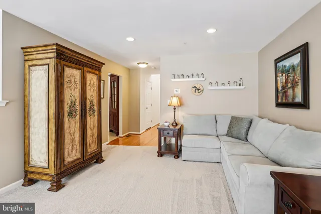 $414,900 | 155 Hampshire Drive, Sellersville, PA 18960