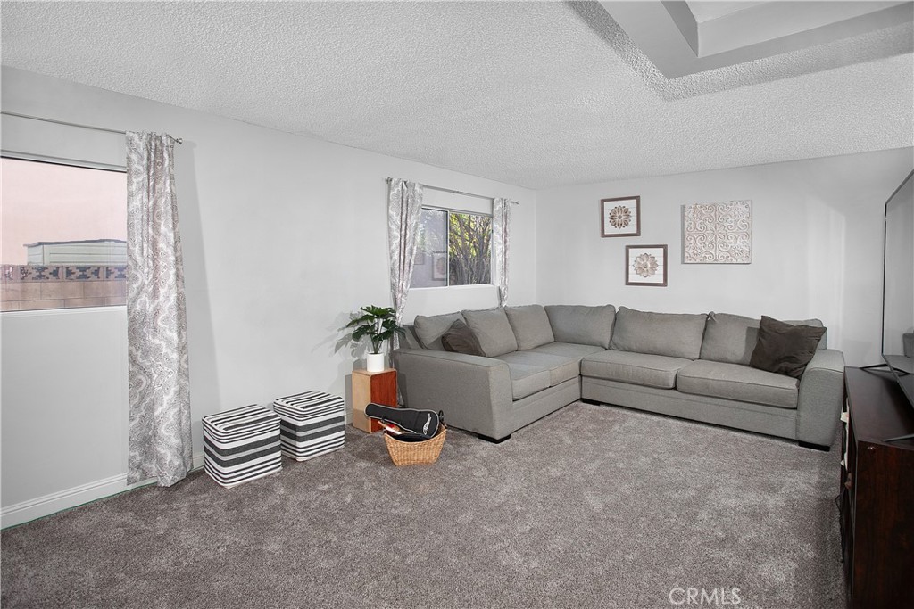 2123 Cheam Avenue Simi Valley, CA 93063 - Photo 7 of 8