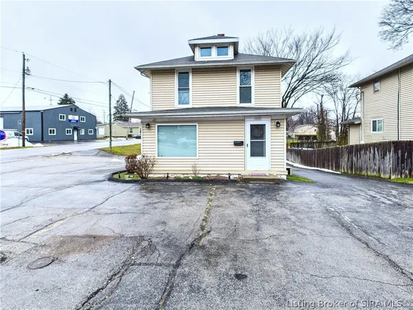 $184,900 | 1026 North Clark Boulevard, Clarksville, IN 47129