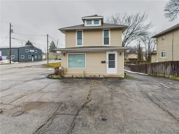 $184,900 | 1026 North Clark Boulevard, Clarksville, IN 47129
