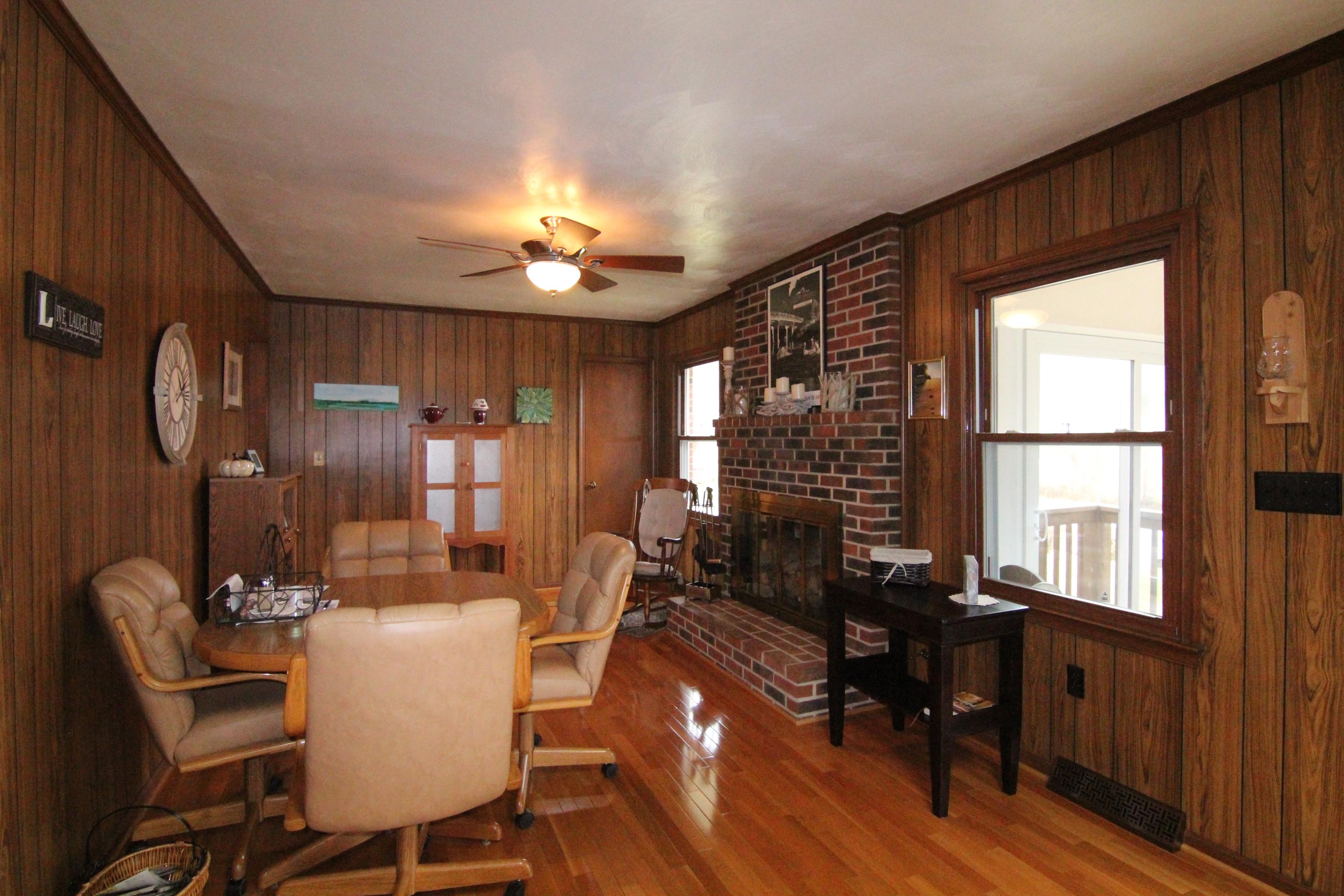 201 Old Brook Road Vinton, VA 24179 - Photo 14 of 44 IMG_1588