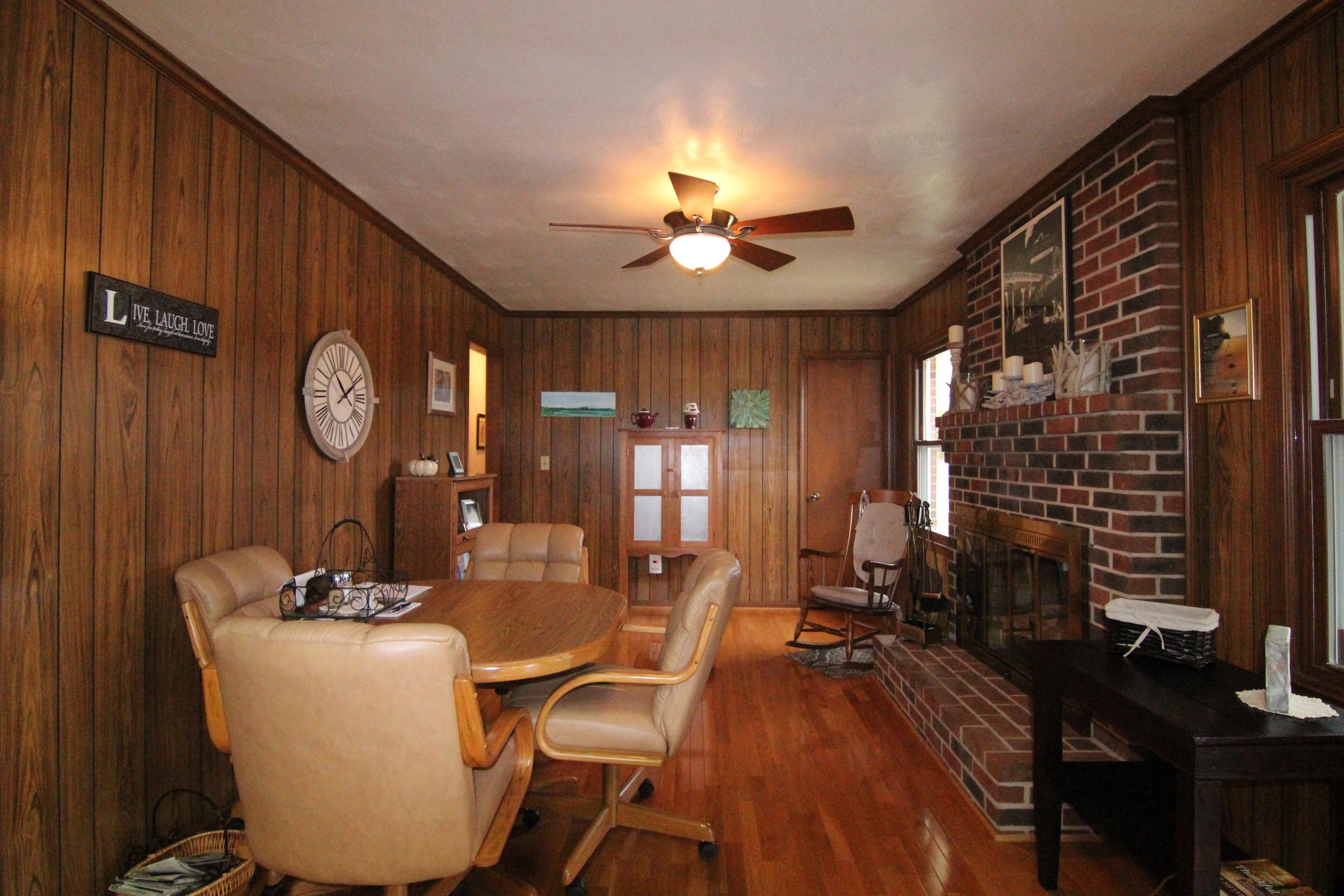 201 Old Brook Road Vinton, VA 24179 - Photo 15 of 44 IMG_1589