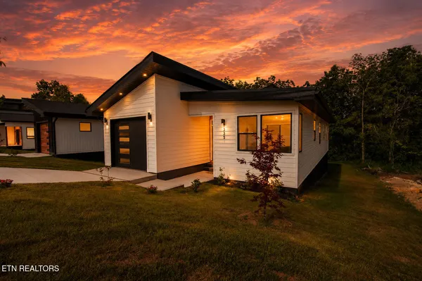 $439,900 | 2335 Rock Gardens Drive, Sevierville, TN 37876
