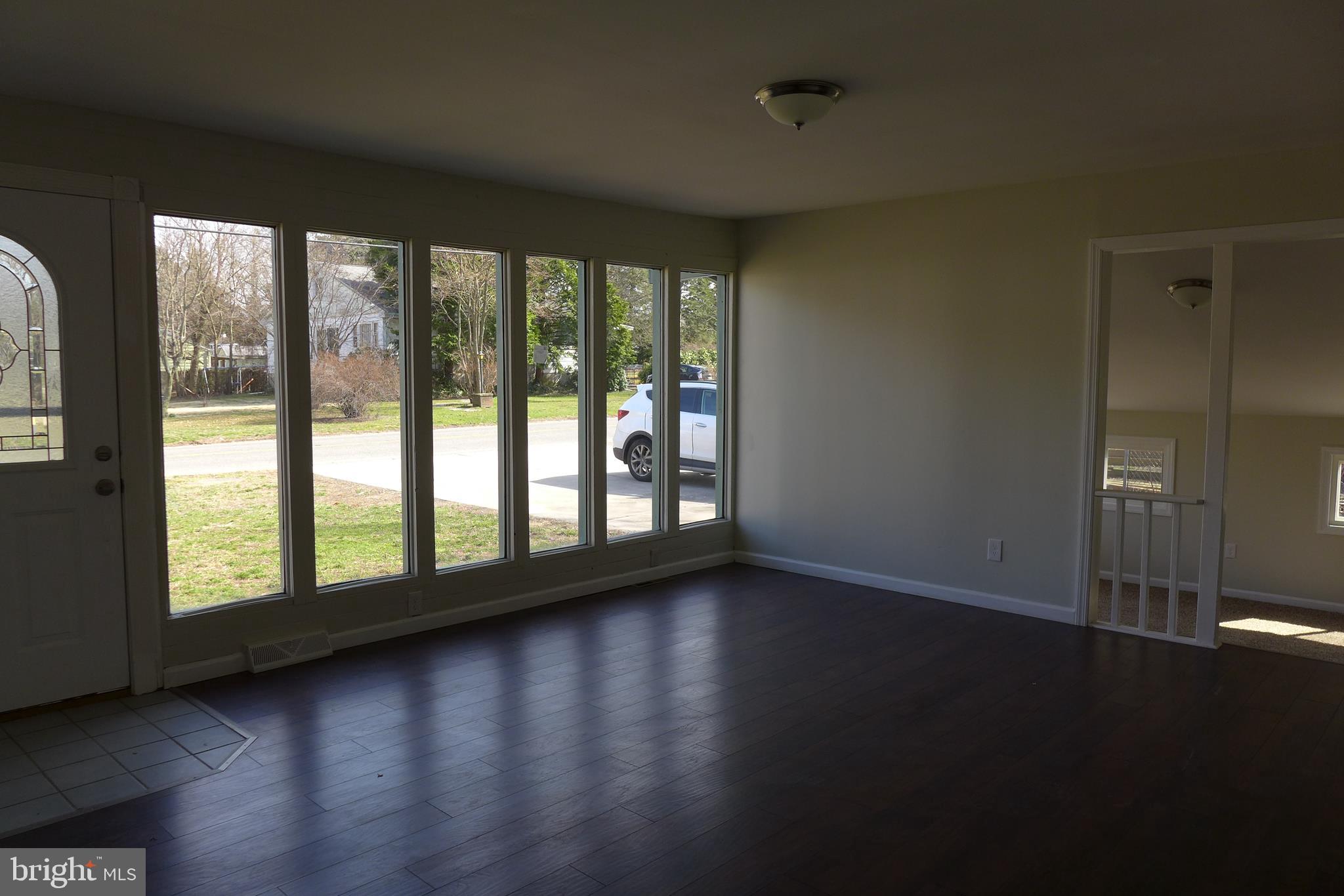 730 Norcross Road Lindenwold, NJ 08021 - Photo 2 of 25 Living Room with entry and large windows