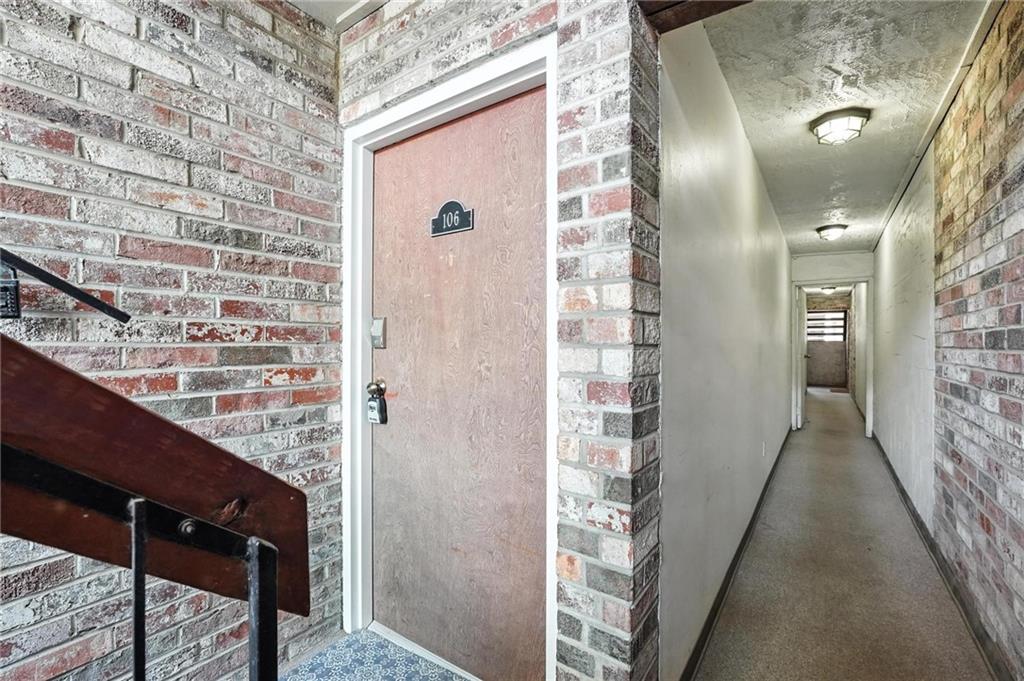 5010 Baltimore Avenue, Unit 106 Kansas City, MO 64112 - Photo 24 of 32