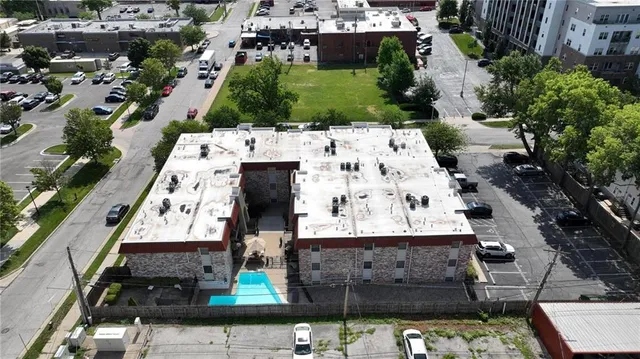 $215,000 | 5010 Baltimore Avenue, Unit 106, Kansas City, MO 64112