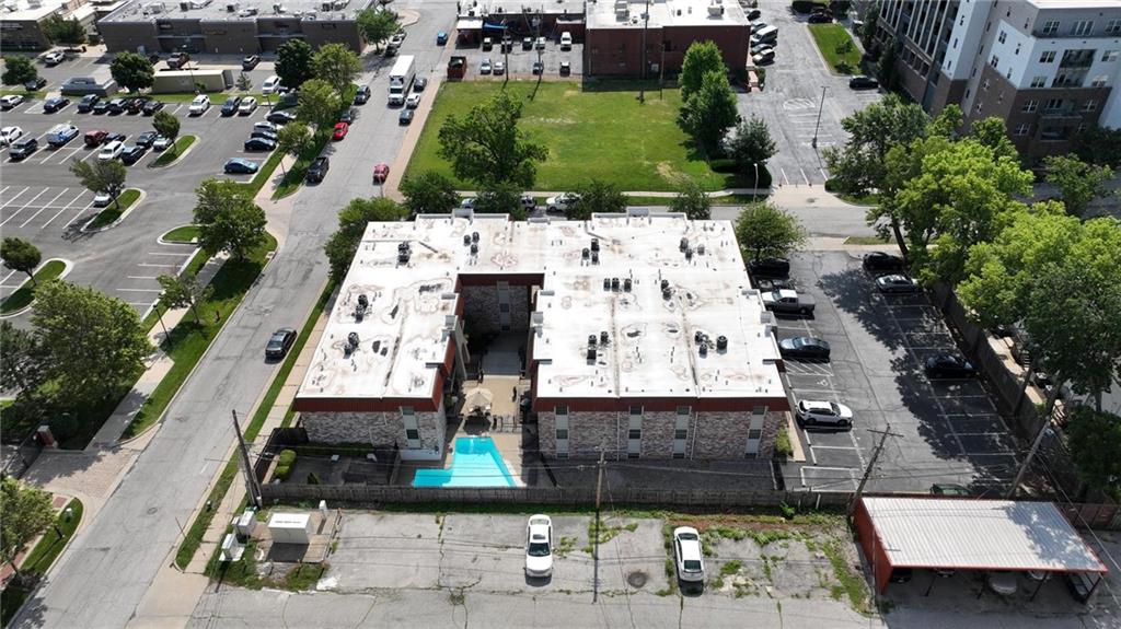 5010 Baltimore Avenue, Unit 106 Kansas City, MO 64112 - Photo 31 of 32