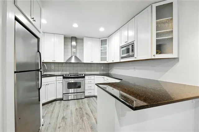 $215,000 | 5010 Baltimore Avenue, Unit 106, Kansas City, MO 64112