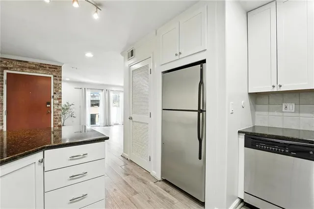 $215,000 | 5010 Baltimore Avenue, Unit 106, Kansas City, MO 64112