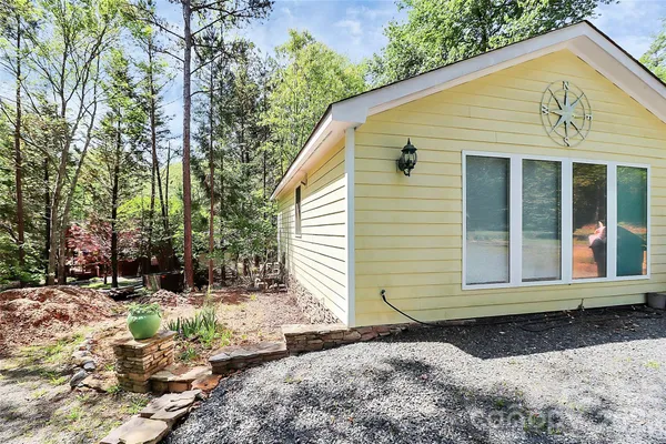 $950,000 | 729 Lochaven Road, Waxhaw, NC 28173