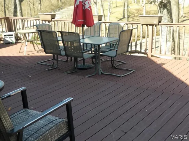 $370,000 | 8774 East Chinquapin Avenue, Effingham, IL 62401