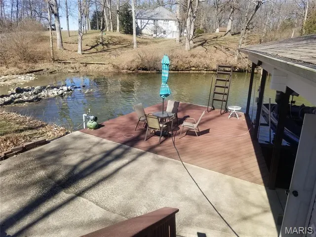 $370,000 | 8774 East Chinquapin Avenue, Effingham, IL 62401