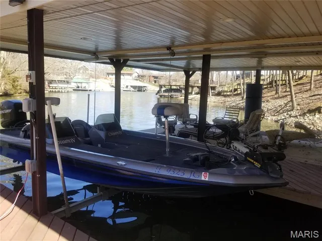 $370,000 | 8774 East Chinquapin Avenue, Effingham, IL 62401