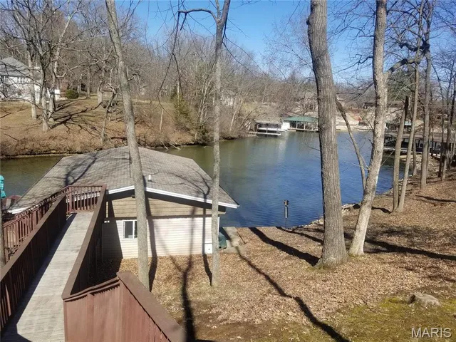 $370,000 | 8774 East Chinquapin Avenue, Effingham, IL 62401