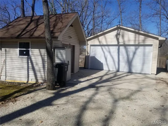 $370,000 | 8774 East Chinquapin Avenue, Effingham, IL 62401