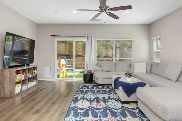 $855,000 | 536 Ventasso Way, Fallbrook, CA 92028