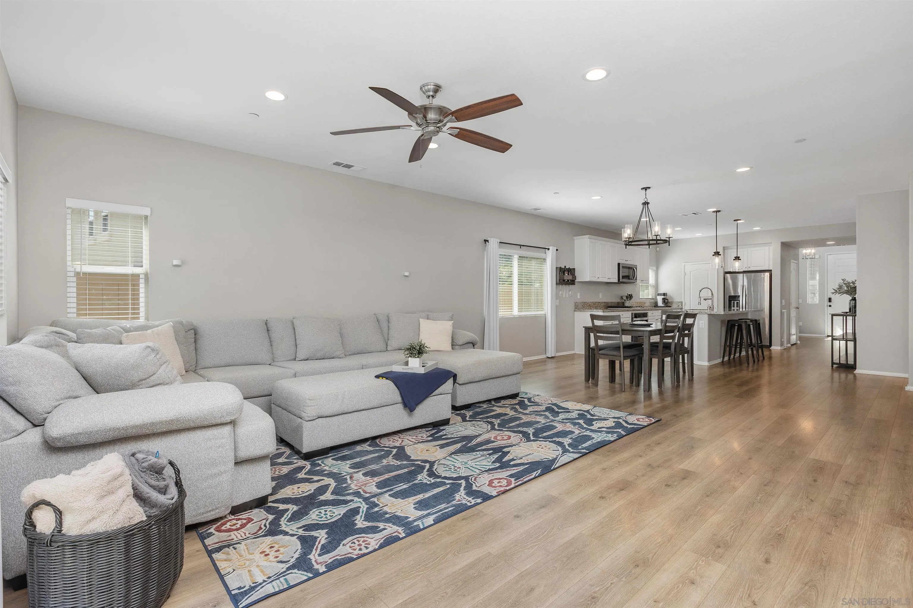 536 Ventasso Way Fallbrook, CA 92028 - Photo 12 of 46