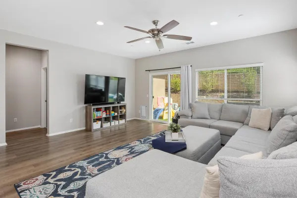 $855,000 | 536 Ventasso Way, Fallbrook, CA 92028