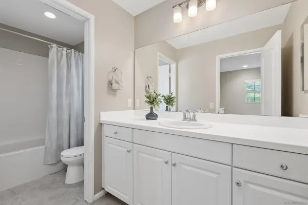 $855,000 | 536 Ventasso Way, Fallbrook, CA 92028