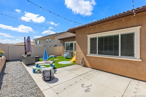 $855,000 | 536 Ventasso Way, Fallbrook, CA 92028