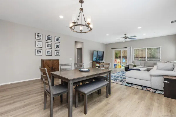 $855,000 | 536 Ventasso Way, Fallbrook, CA 92028