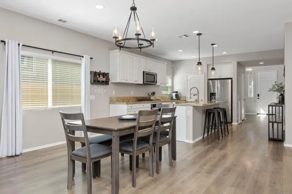 $855,000 | 536 Ventasso Way, Fallbrook, CA 92028