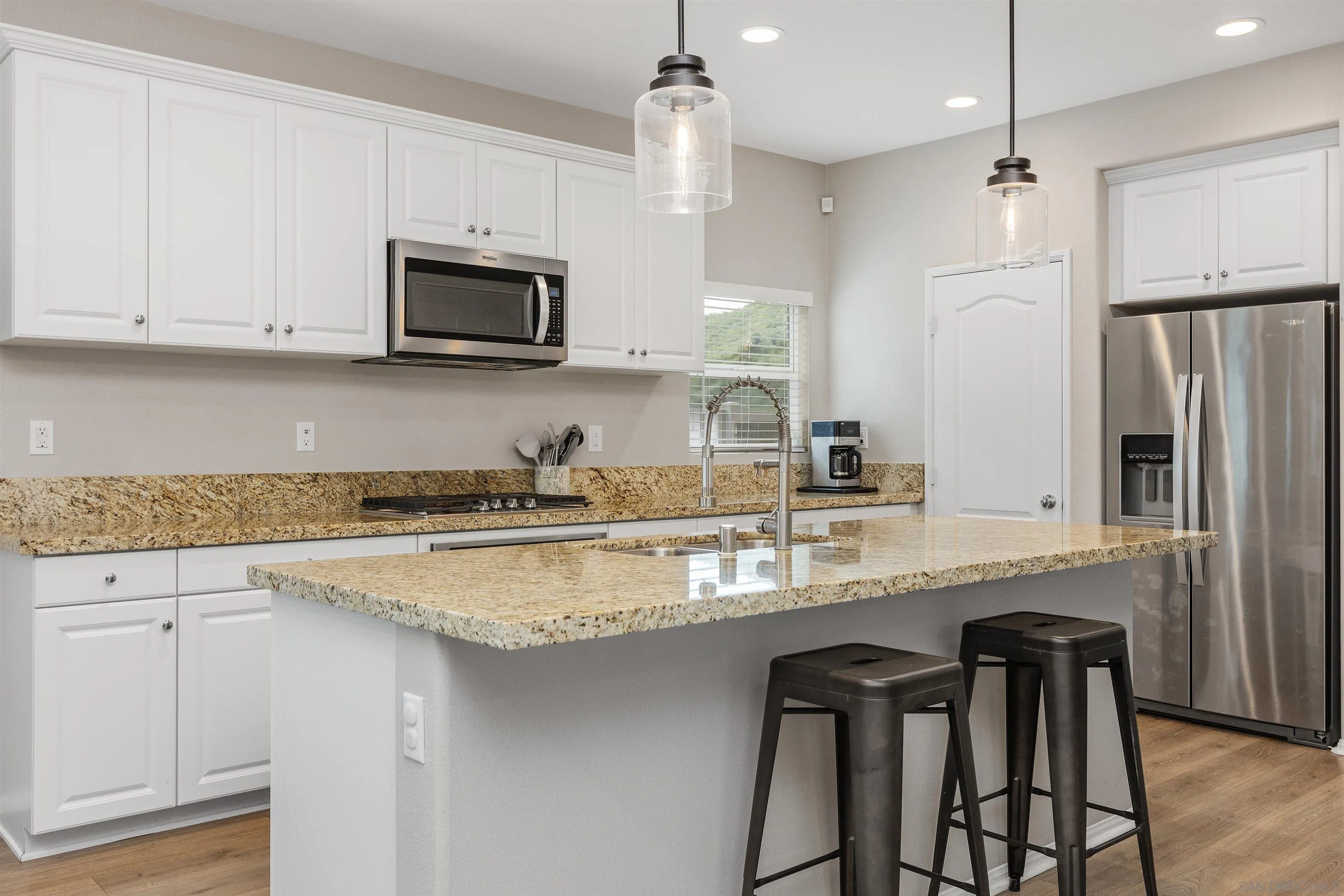 536 Ventasso Way Fallbrook, CA 92028 - Photo 6 of 44