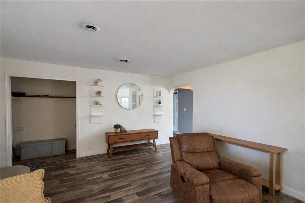 1628 Old Brodhead Road Monaca, PA 15061 - Photo 6 of 32