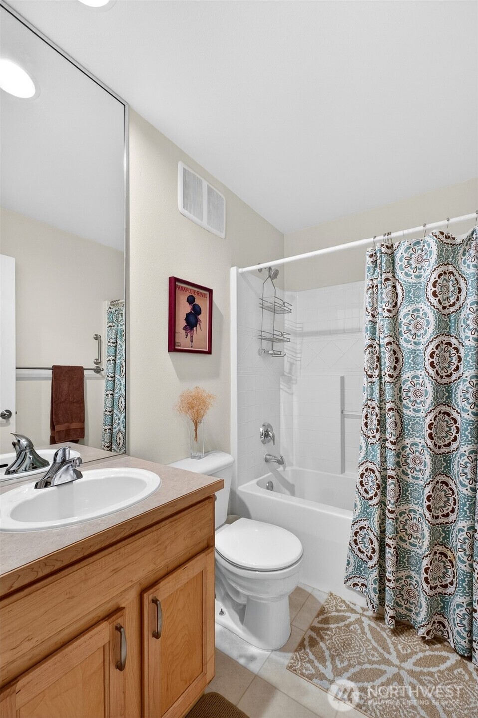 16614 Southeast 256th Street, Unit E2 Covington, WA 98042 - Photo 17 of 27