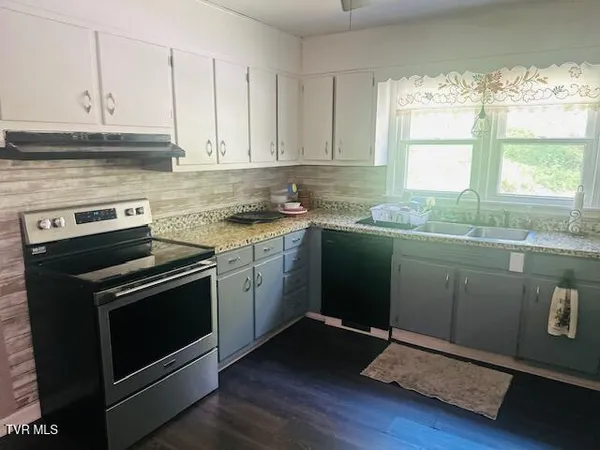 $211,900 | 244 Rosenbaum Hollow Lane, Chilhowie, VA 24319