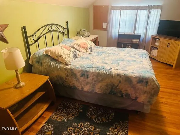 $211,900 | 244 Rosenbaum Hollow Lane, Chilhowie, VA 24319