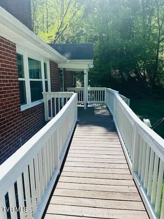 $211,900 | 244 Rosenbaum Hollow Lane, Chilhowie, VA 24319