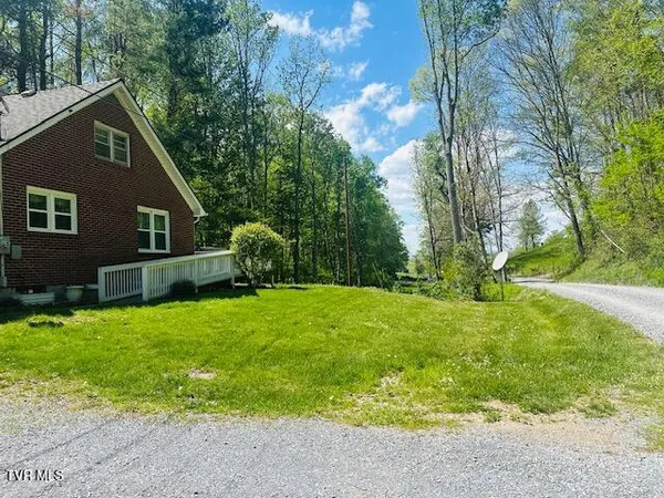 $211,900 | 244 Rosenbaum Hollow Lane, Chilhowie, VA 24319