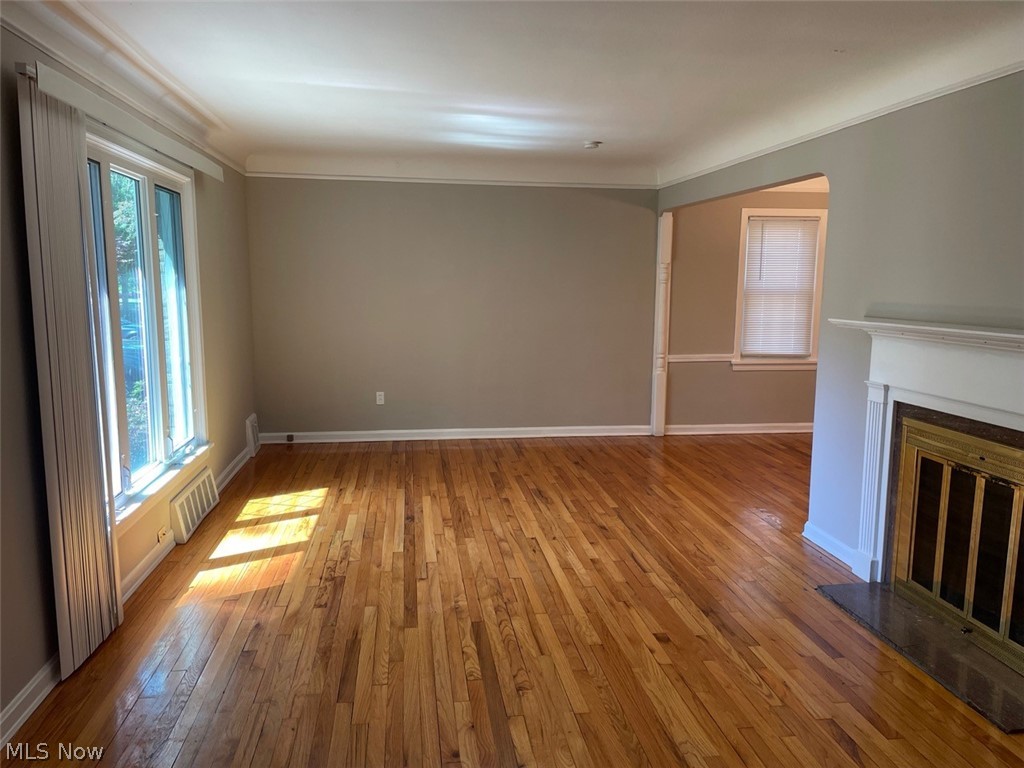 1293 Ford Road Cleveland, OH 44124 - Photo 5 of 31