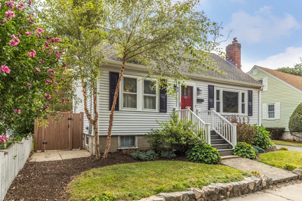 52 Murray Hill Road Malden, MA 02148 - Photo 3 of 30 Gallery Image 3