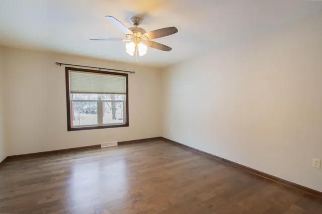 $339,900 | 301 Creekside Court, Watertown, WI 53098