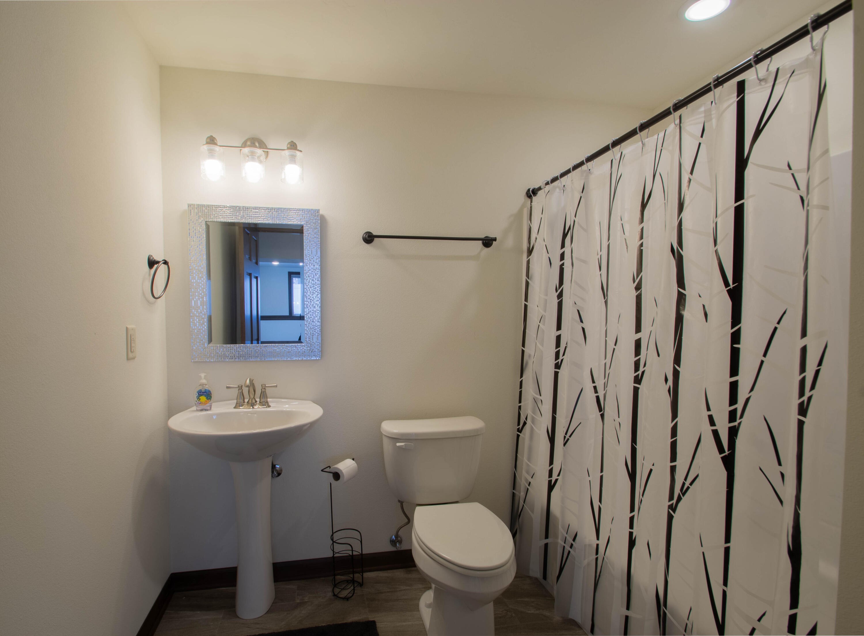 301 Creekside Court Watertown, WI 53098 - Photo 30 of 36 Full Bathroom Lower Level