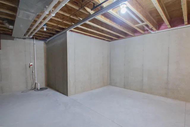 $339,900 | 301 Creekside Court, Watertown, WI 53098