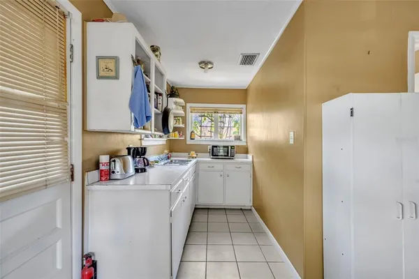 $199,900 | 140 North Johns Street, Mount Dora, FL 32757