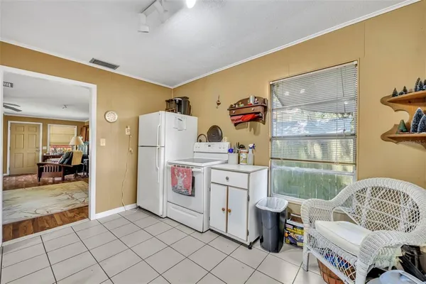 $199,900 | 140 North Johns Street, Mount Dora, FL 32757