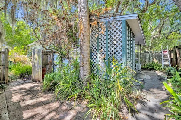 $199,900 | 140 North Johns Street, Mount Dora, FL 32757